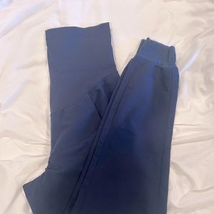 Figs bottom. Maternity XS.